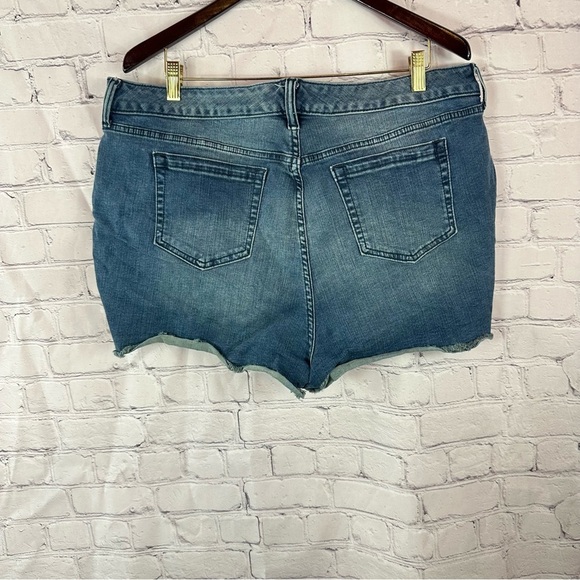 Torrid denim Jean Shorts Floral Embroidery sz 20 boho western festival - Picture 3 of 8